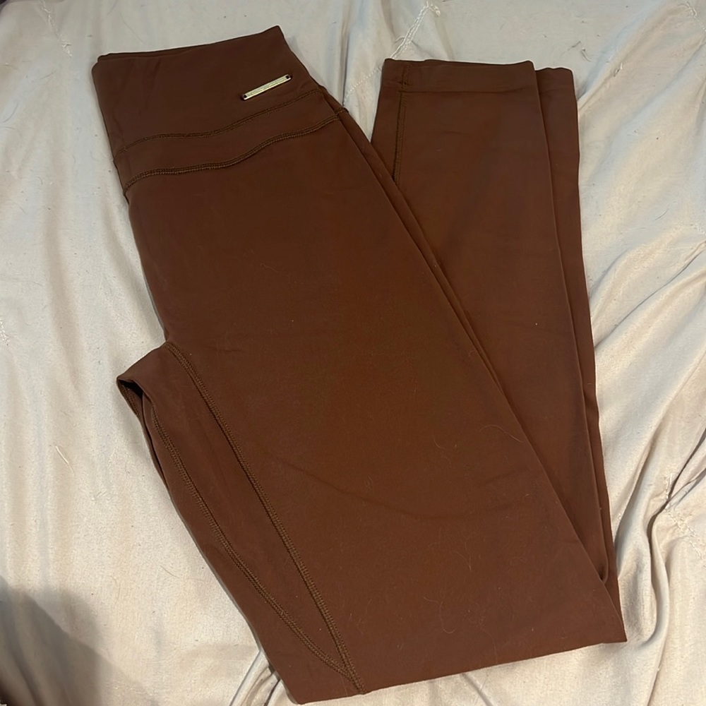 Whitney Simmons x Gymshark leggings